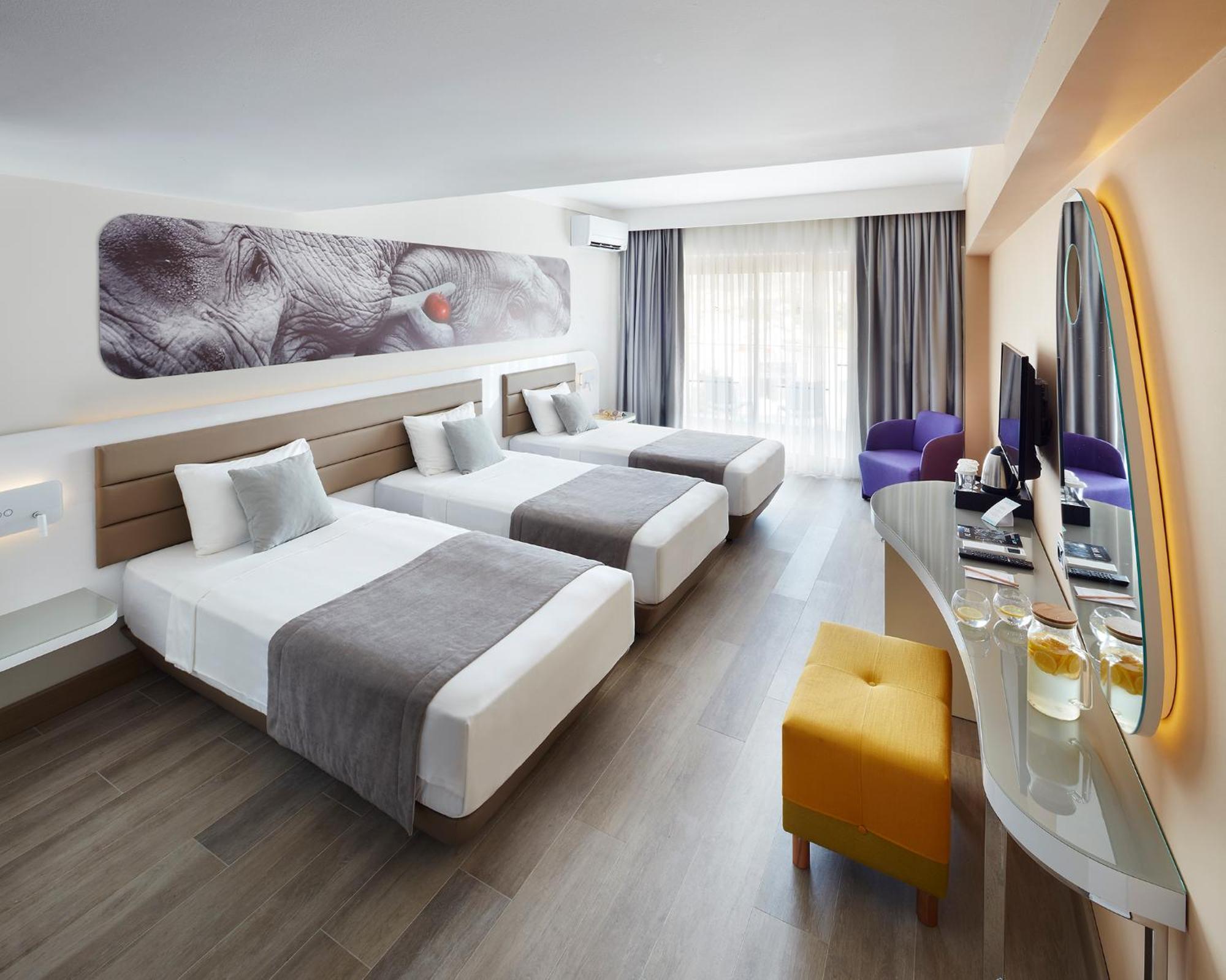 Triple Room